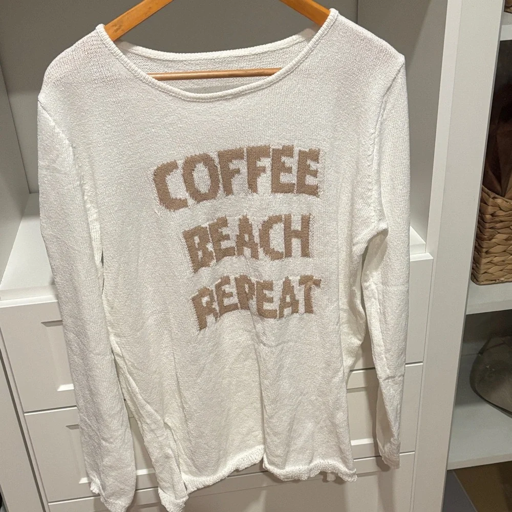 Women's White and Tan Graphic Top - Picture 3 of 3